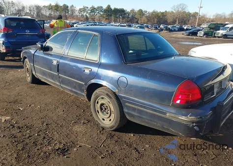 2003 Ford Crown Victoria Police z USA, uszkodzony, nr VIN 2FAHP71W13X199226